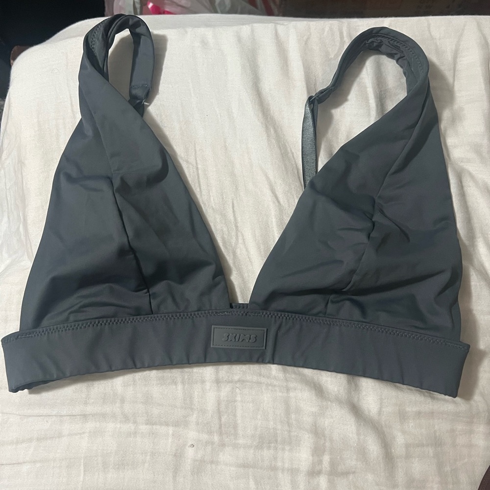 Skims swim plunge bikini top